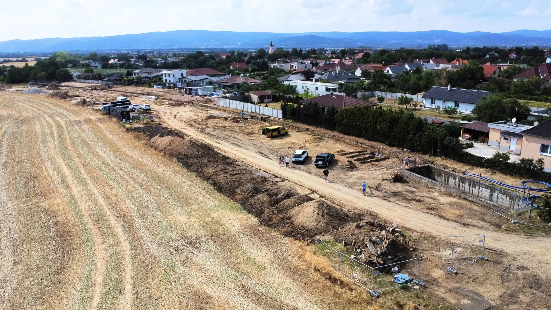 Pozemok POLINA v Chorvátskom Grobe s výhľadom na Malé Karpaty